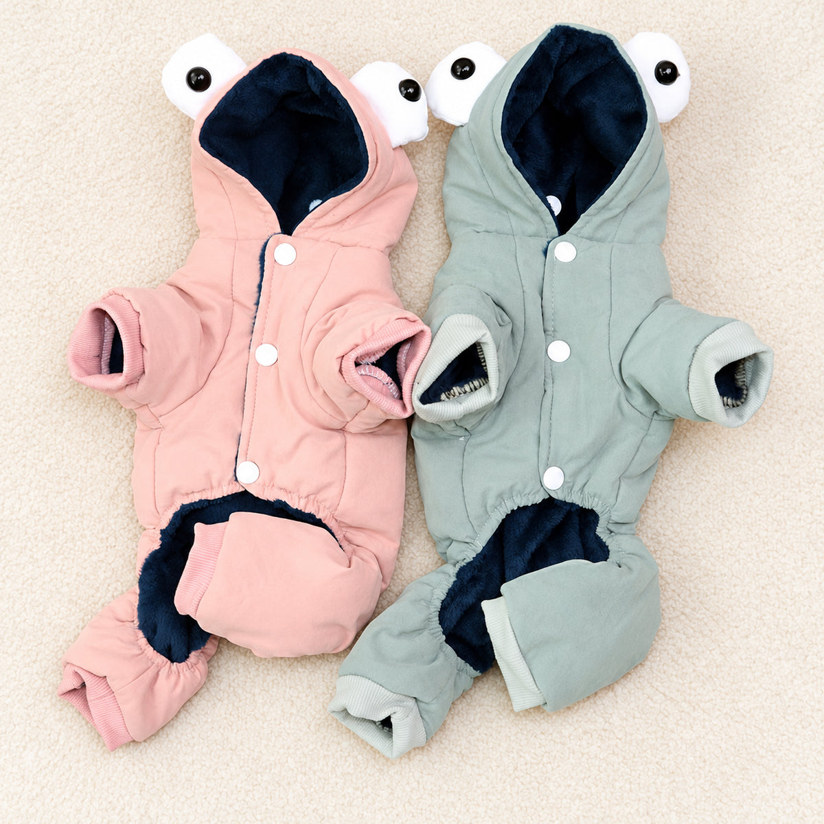 Solis Frostpaw — front snap buttons and soft lining of the four-leg dog coat
