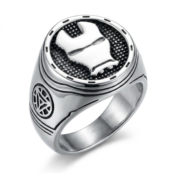 Solis Hero Rings — Iron Man: Iron Man ring — Iron Man helmet on a textured black face; arc reactor emblem engraved on each shoulder.
